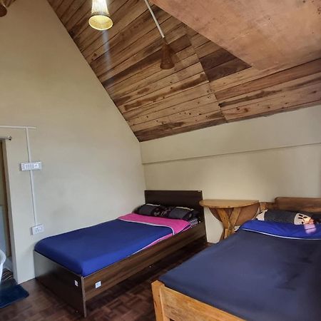 I Basa Homestay Sohrarim エクステリア 写真