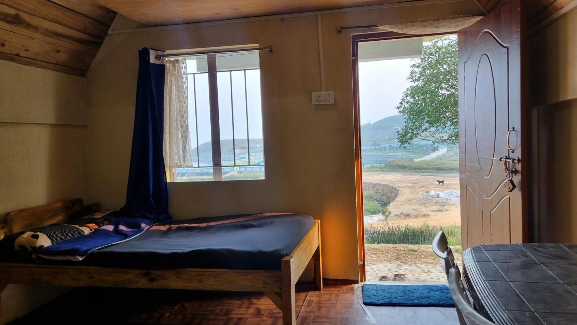 I Basa Homestay Sohrarim エクステリア 写真